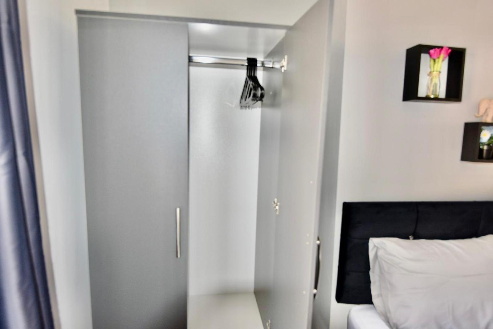 Villa Come On In Lucas Street Newport Train Station Sleep Upto 8 Exterior foto