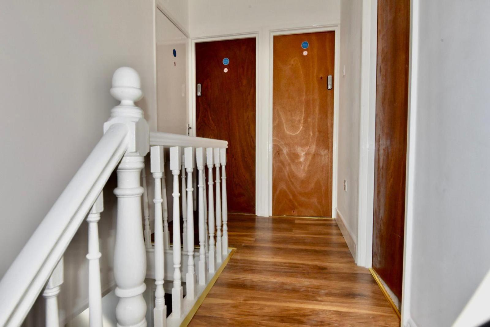Villa Come On In Lucas Street Newport Train Station Sleep Upto 8 Exterior foto