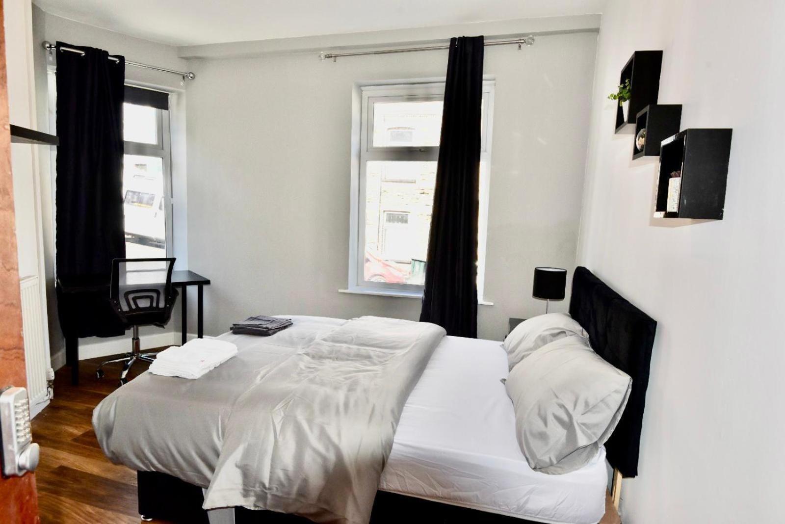 Villa Come On In Lucas Street Newport Train Station Sleep Upto 8 Zimmer foto